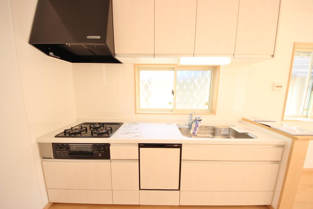 Same specifications photo (kitchen). Same specifications