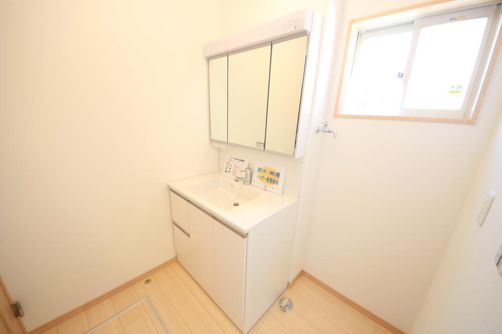 Same specifications photos (Other introspection). Wash basin Same use