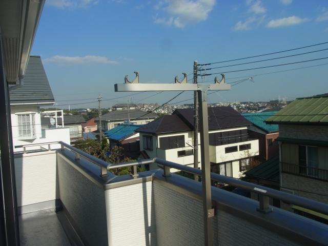 Balcony. Wide span balcony, which is out of the 2 rooms. Without day unobstructed, Airy, Laundry is also well dry likely