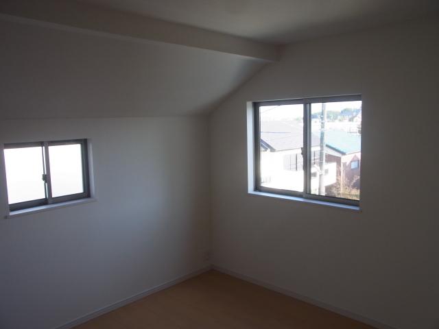 Non-living room. Western-style 6.125 Pledge