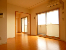 Living and room. Toward from LDK to Western-style 6.3 Pledge