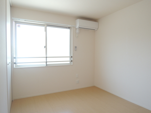 Living and room. ◇ Western-style 6.5 Pledge ◇