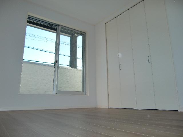 Non-living room. 2 Kaiyoshitsu