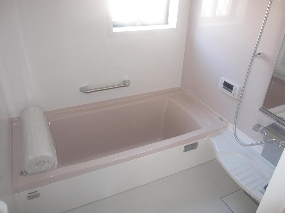 Bathroom. Building 2 bathroom (November 2013) Shooting