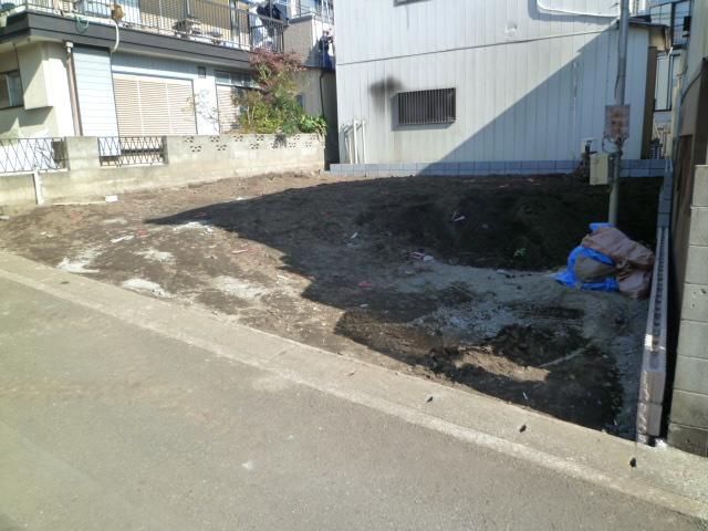 Local appearance photo. Local (11 May 2013) Shooting