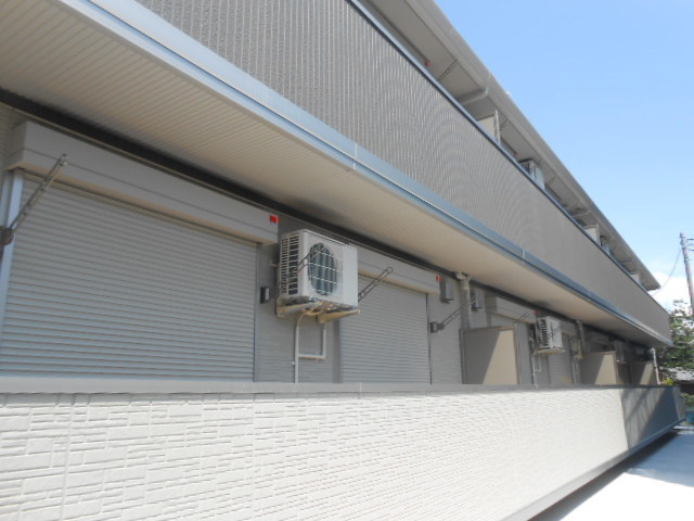 Building appearance. Mansion equivalent of sound insulation