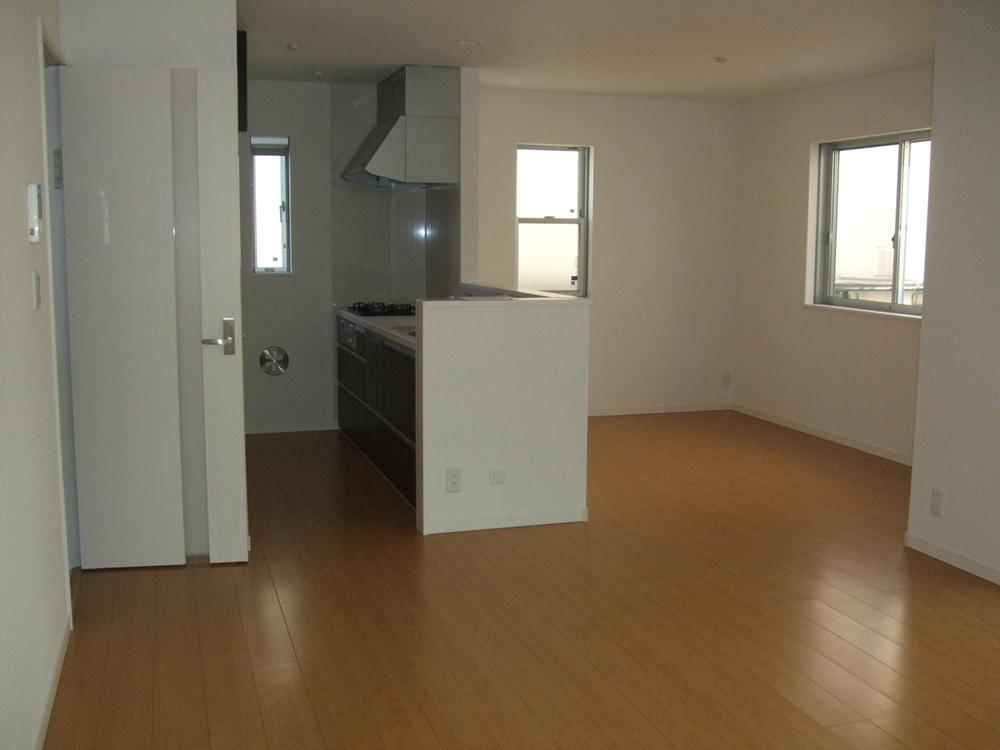 Living. Indoor (10 May 2013) Shooting