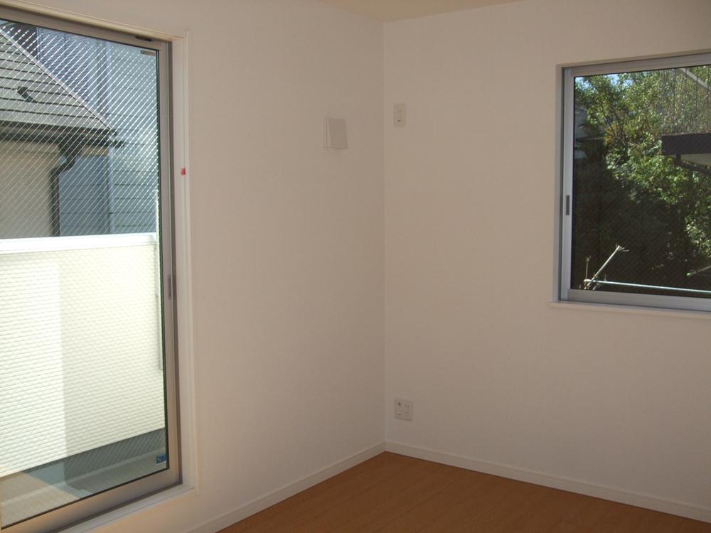 Non-living room. Indoor (10 May 2013) Shooting