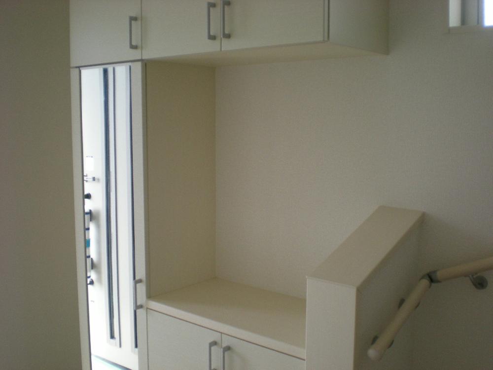 Entrance. Local (September 2013) Shooting