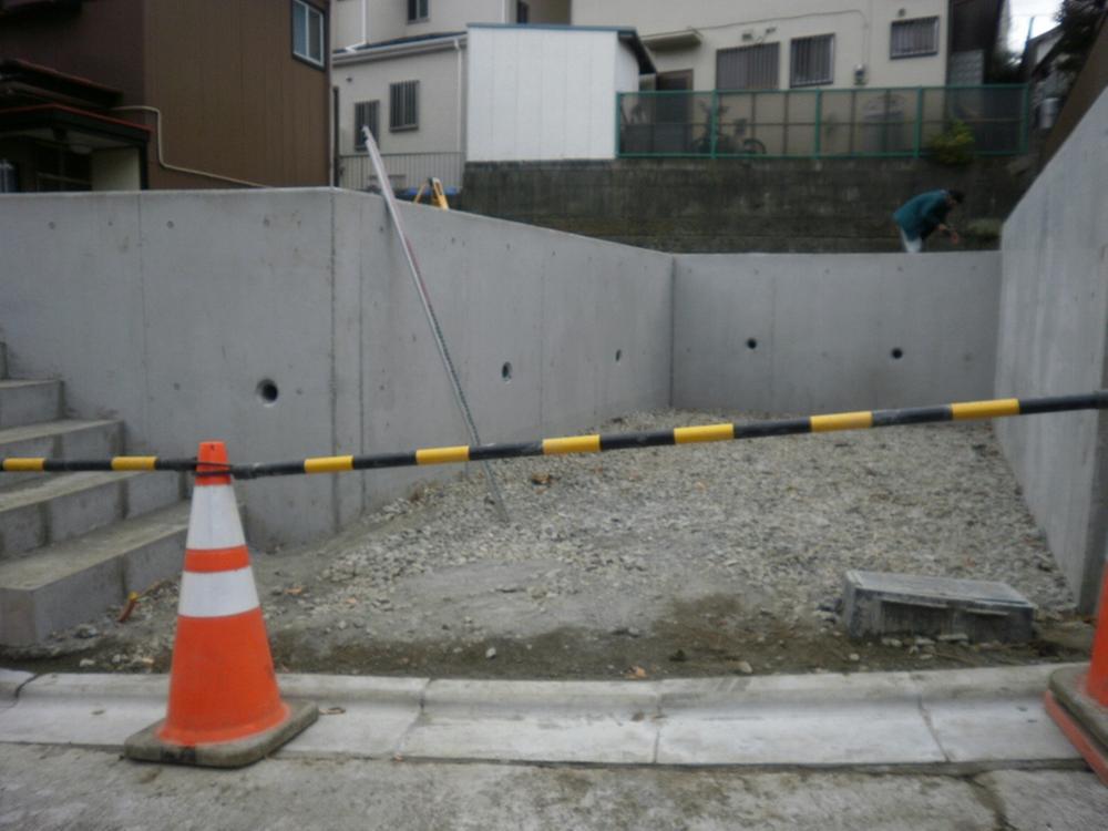 Local appearance photo. Local (12 May 2013) Shooting