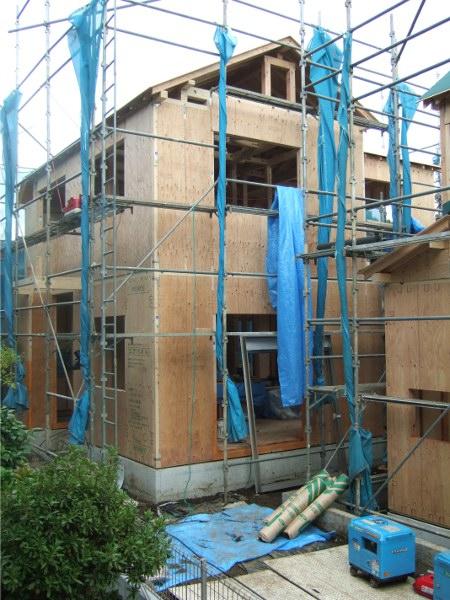 Local appearance photo. Local (11 May 2013) Shooting