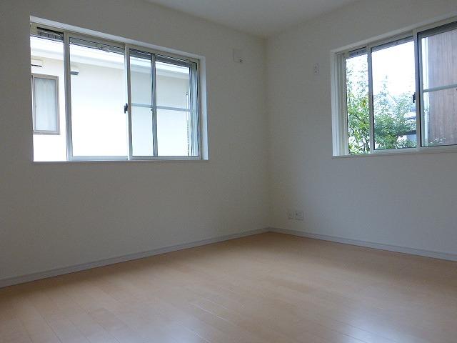 Non-living room. Indoor (August 13, 2013) Shooting