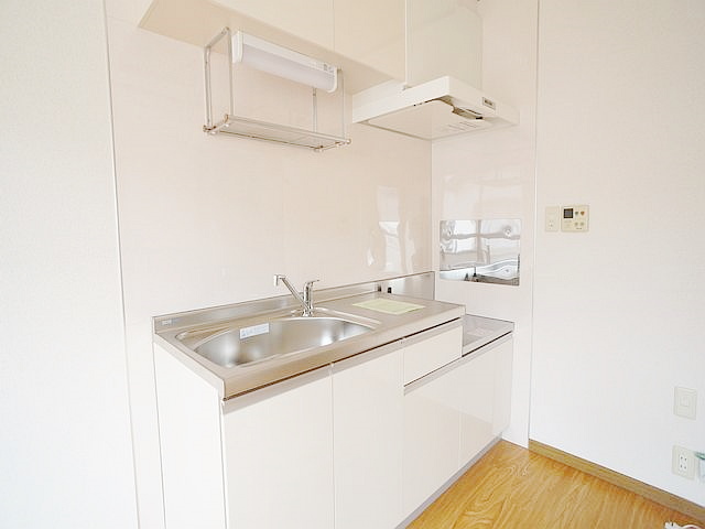 Kitchen. Put the two-burner stove