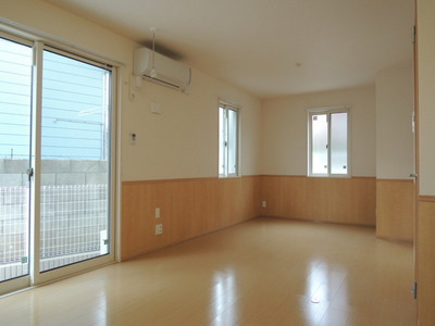 Living and room. LDK11.9 Pledge