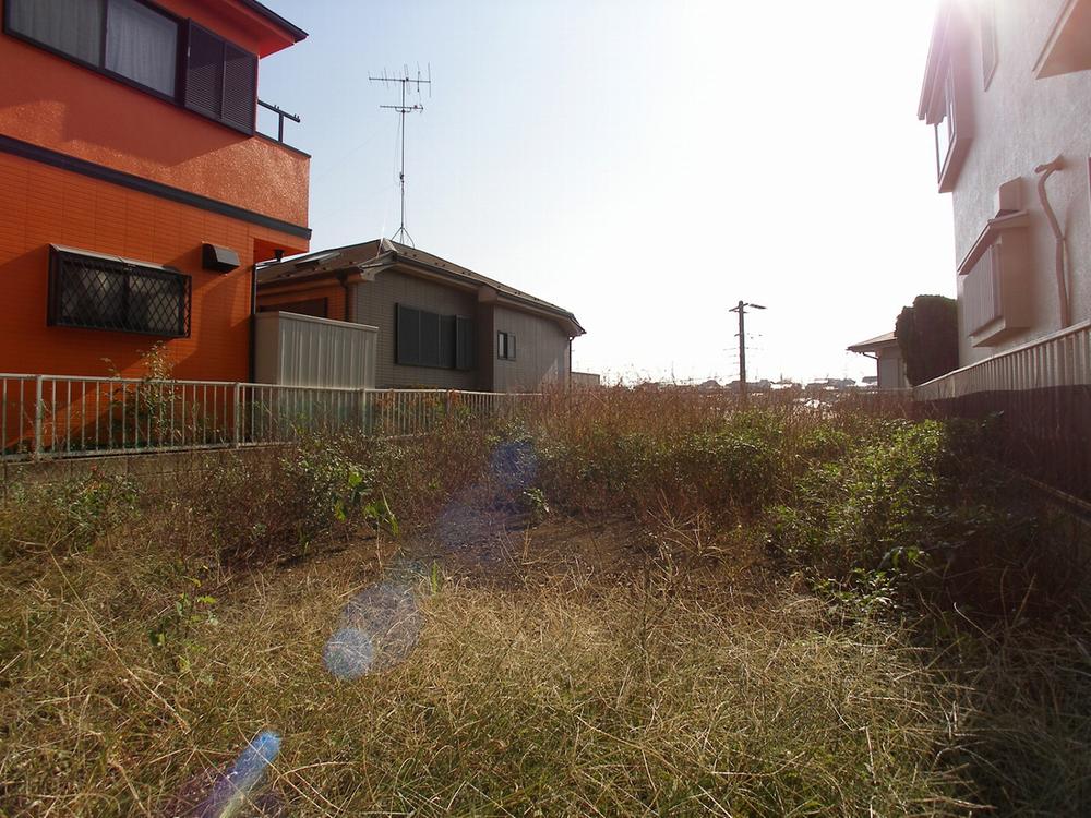 Local land photo. Possible construction in the present situation vacant lot and your favorite building company!