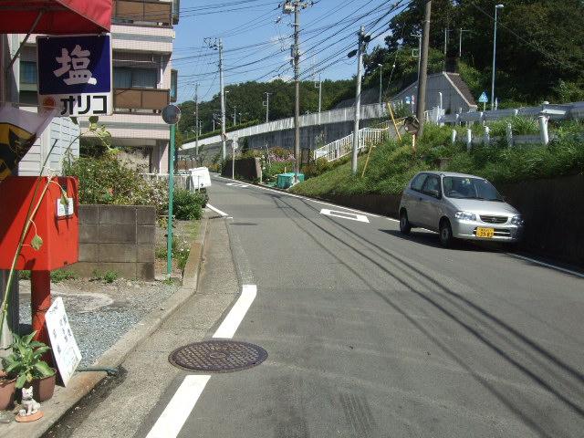 Local photos, including front road. Local (September 2013) Shooting