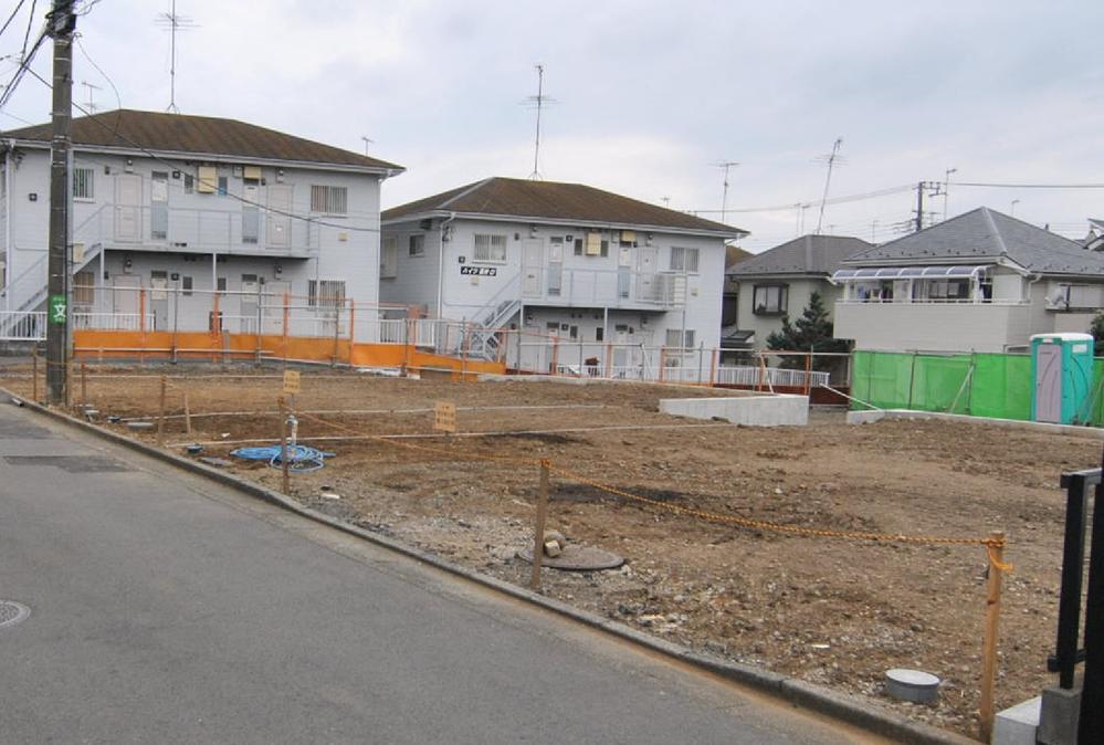 Local appearance photo. All three buildings of the new building will be built on this land. Local (11 May 2014) Shooting