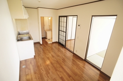 Kitchen. TV is with a monitor Hong