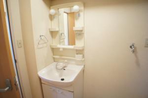 Washroom. Wash basin is a useful shampoo dresser in the preparation of the morning!