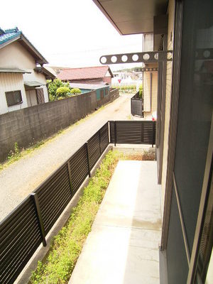 Other Equipment. DK is when you hang out the laundry, Also go out from either of the south Western-style!