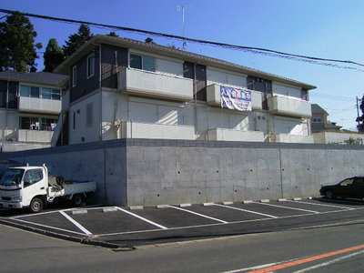 Building appearance. On-site there is also a private car park