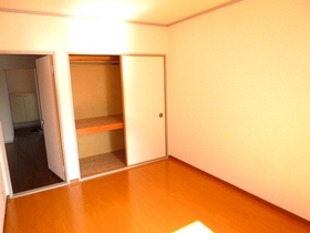 Living and room. East side Western-style