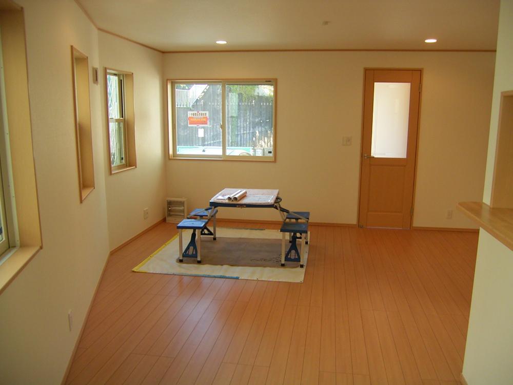 Living. Local (12 May 2013) Shooting