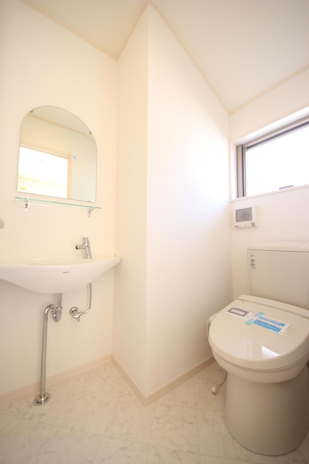 Same specifications photos (Other introspection). Toilet