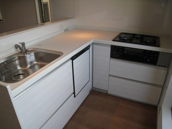 Other. Moist flooring, Equipped with an electric floor heating