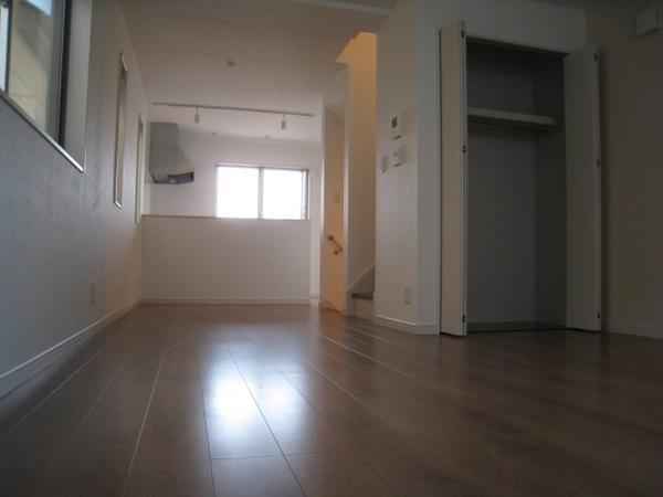 Other. Unit bus one tsubo It is with a bathroom dryer.