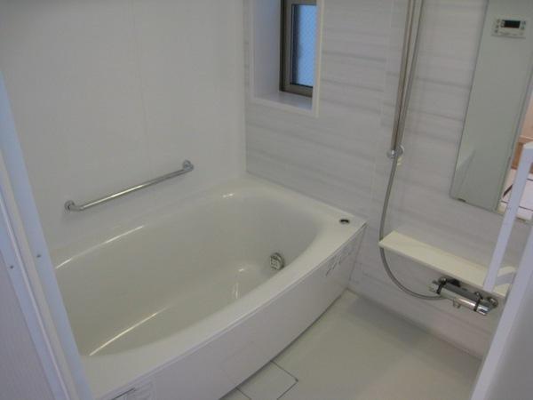 Other. There is also a sense of relief in the road of 4.5m.