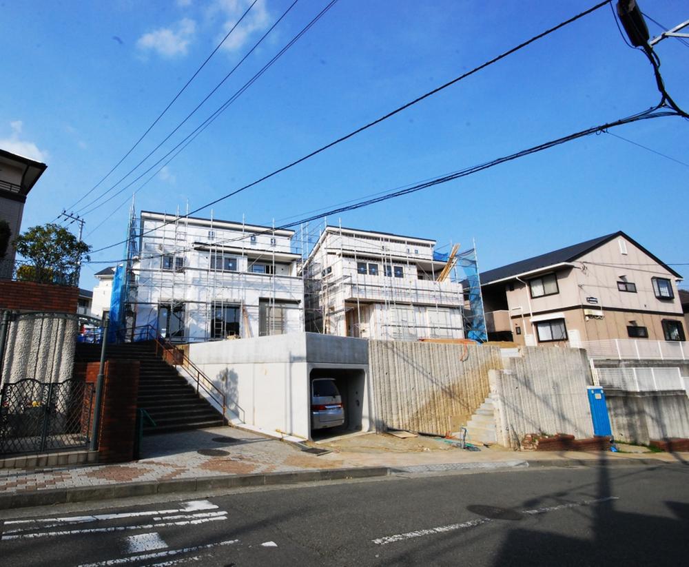 Local photos, including front road. Local (April 2013) Shooting