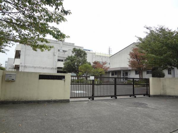 Primary school. Torigaoka 1000m up to elementary school