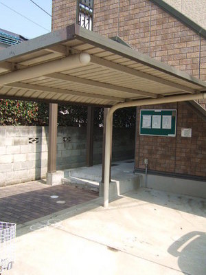 Parking lot.  ☆ Bicycle-parking space ☆