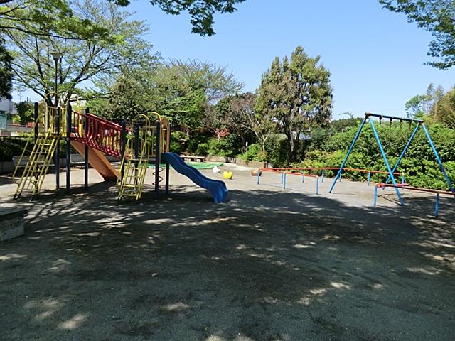 park. 250m to Shinbashi Shinmei valley park