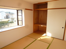 Living and room. Japanese-style room 6 quires