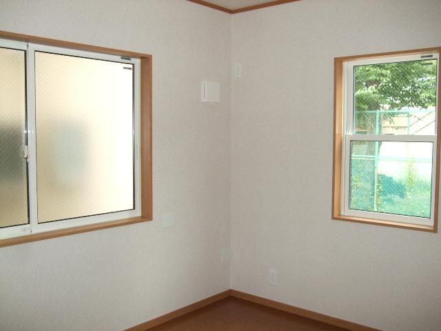 Non-living room. Local (September 2013) Shooting