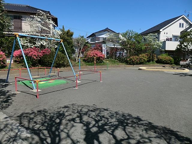 park. 450m until Junrei hill park