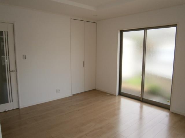 Same specifications photos (living). Enforcement example