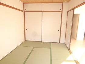 Living and room. 6 Pledge Japanese-style room
