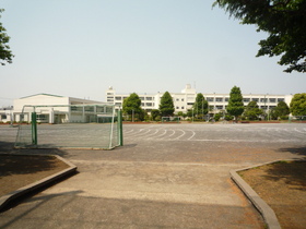 Primary school. Nakata 560m up to elementary school (elementary school)
