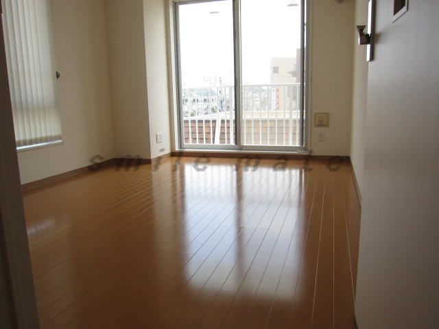 Living and room. ~ Local meeting, please consult ~