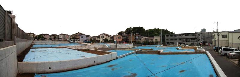 Local photos, including front road. Selling local