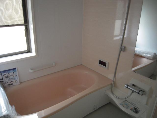 Same specifications photo (bathroom)