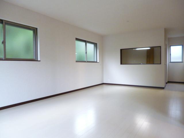 Living. Building 3 Living