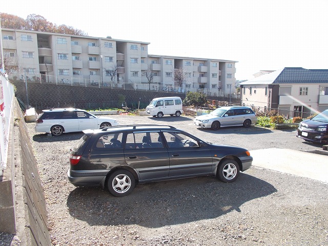 Other. 0m to the parking lot (Other)