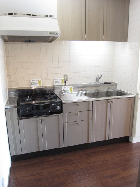 Kitchen. No deposit key money!