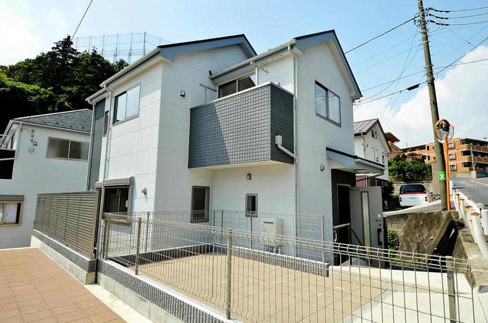 Local appearance photo