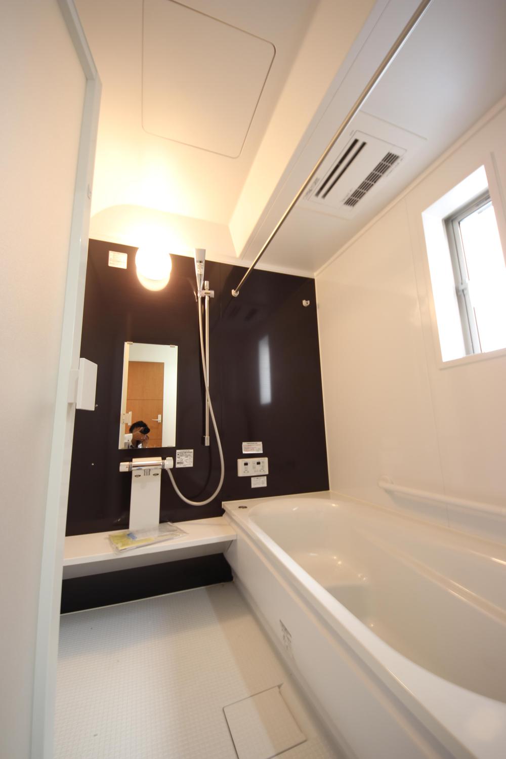 Same specifications photo (bathroom). Same specifications