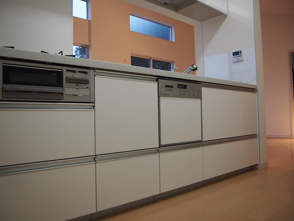 Kitchen. Dish washing dryer